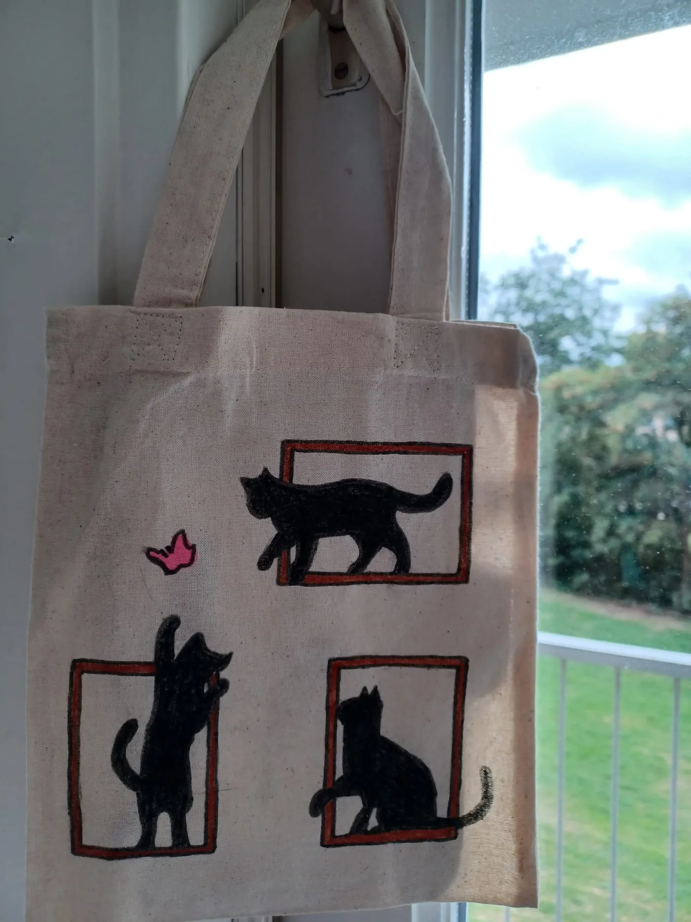 Katten in beeld — Handbeschilderde linnen tas